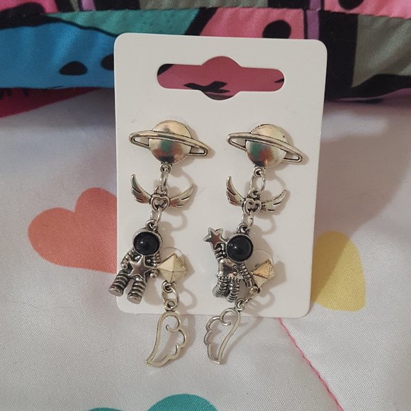 2 pairs silver tone astral angel astronaut dangle earring set - Picture 1 of 2